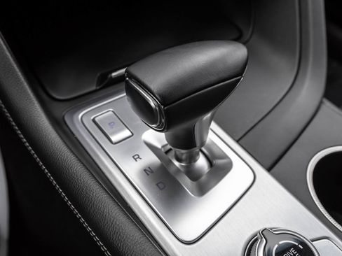 Used 2021 Genesis G70 2.0T w/ Elite Package AWD/4WD image 32