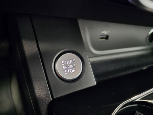 Used 2023 Audi A4 2.0T Premium w/ Convenience Package image 39