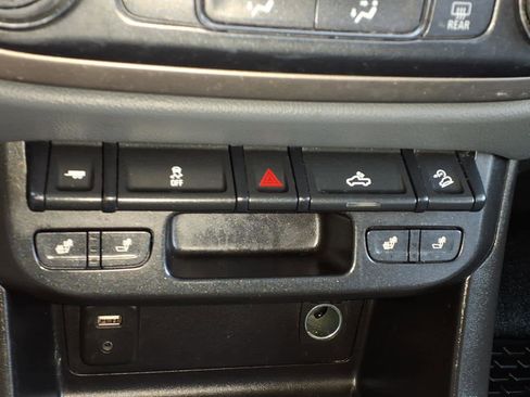 Used 2017 Chevrolet Colorado Z71 image 23