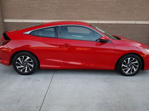 Used 2016 Honda Civic LX image 4