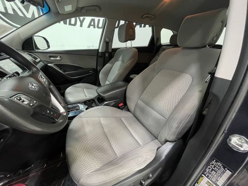 Used 2017 Hyundai Santa Fe SE w/ Cargo Package AWD/4WD image 12