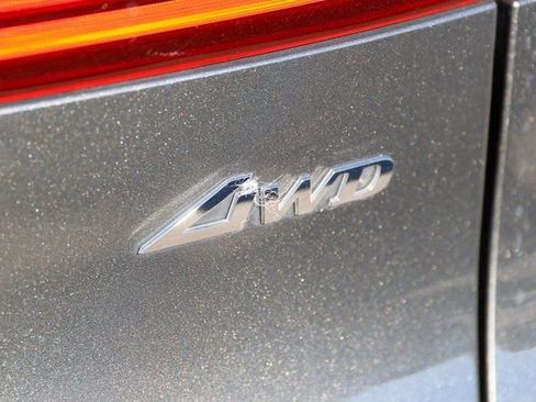 Used 2025 Genesis GV70 2.5T image 8