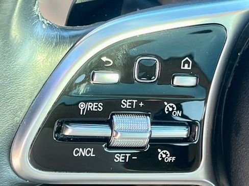 Certified 2022 Mercedes-Benz GLC 300 4MATIC image 23