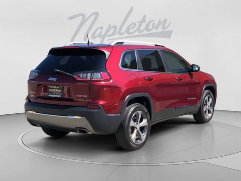 Used 2019 Jeep Cherokee Limited AWD/4WD image 6
