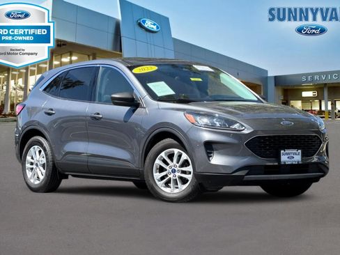 Certified 2022 Ford Escape SE FWD image 1
