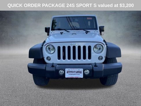 Used 2018 Jeep Wrangler Unlimited Sport S AWD/4WD image 3