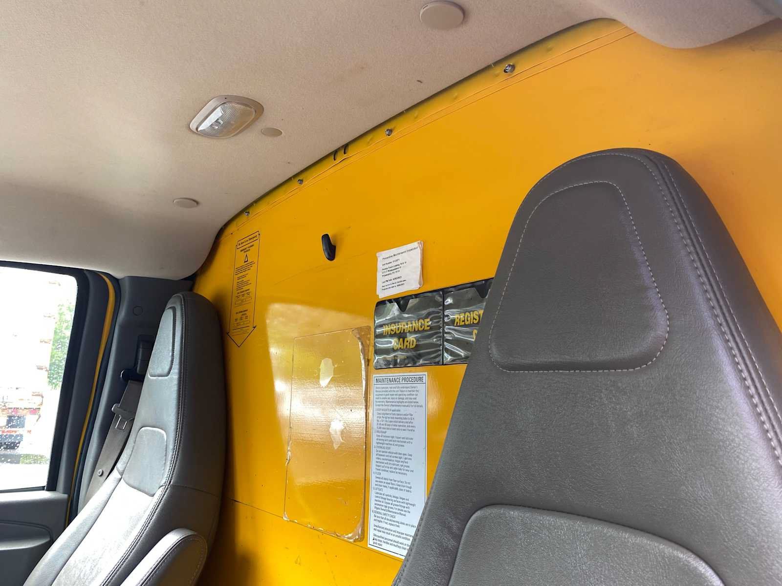 Used 2018 GMC Savana 3500 w/ Driver Convenience Package RWD image 18
