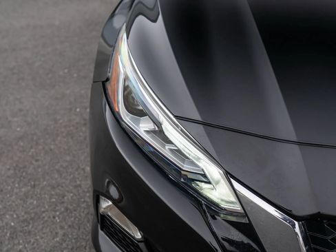 Used 2021 Nissan Altima 2.5 SV image 11