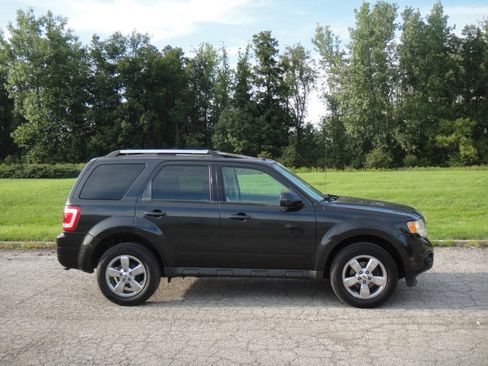 Used 2011 Ford Escape Limited w/ 302A Rapid Spec Order Code AWD/4WD image 6