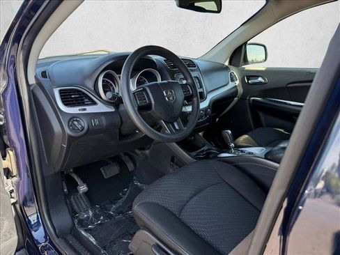 Used 2019 Dodge Journey SE FWD image 10