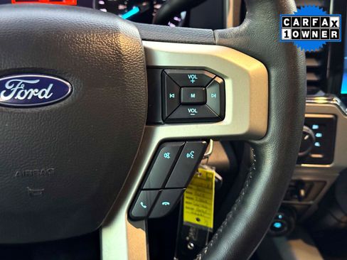 Used 2022 Ford F350 Lariat image 23