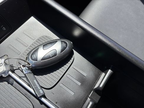 Used 2025 Hyundai Santa Fe SEL FWD image 21