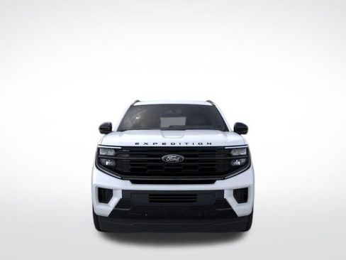 New 2025 Ford Expedition Platinum w/ Stealth Performance Package image 8