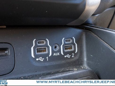 Used 2019 RAM 1500 Laramie image 23