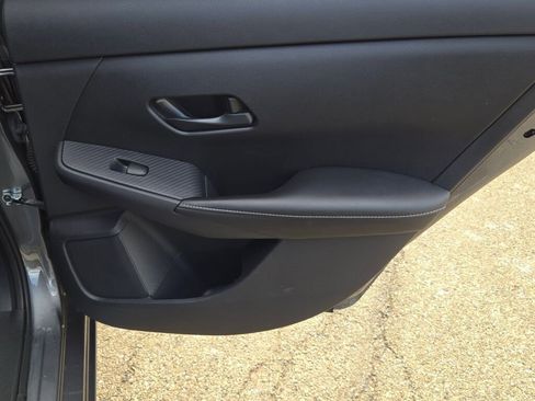 Used 2024 Nissan Sentra S FWD image 7
