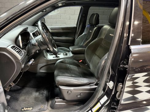 Used 2014 Jeep Grand Cherokee SRT8 w/ Luxury Group II AWD/4WD image 58