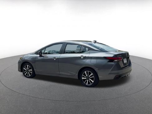 Used 2025 Nissan Versa SV FWD image 9