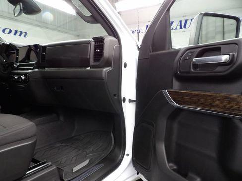 Used 2024 GMC Sierra 3500 SLE w/ SLE Convenience Package AWD/4WD image 27