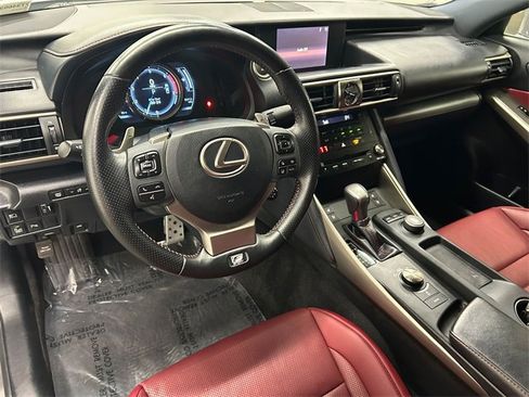 Used 2018 Lexus IS 300 image 16