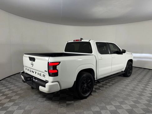 Used 2023 Nissan Frontier SV w/ Midnight Edition Package image 8
