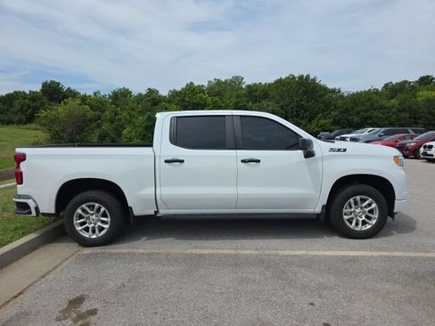 Used 2023 Chevrolet Silverado 1500 RST AWD/4WD image 6