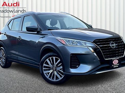 Used 2022 Nissan Kicks SV FWD image 3