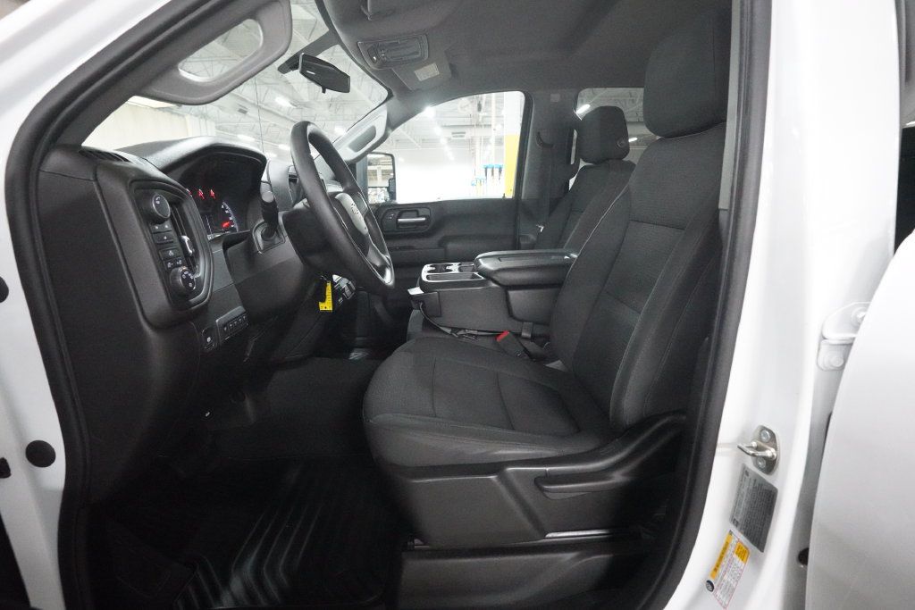 Used 2022 Chevrolet Silverado 2500 Custom w/ Custom Convenience Package AWD/4WD image 7