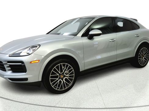Used 2023 Porsche Cayenne Coupe AWD/4WD image 3