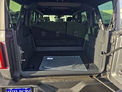 New 2025 Ford Bronco 4-Door image 25