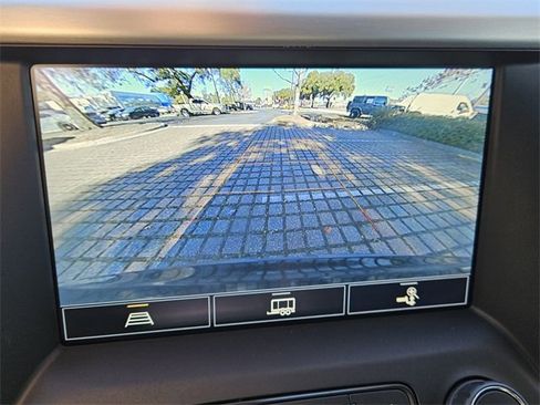 Used 2023 GMC Acadia SLT w/ Trailering Package image 19