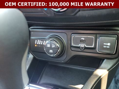 Used 2023 Jeep Renegade Trailhawk w/ Sun/Sound Group AWD/4WD image 33