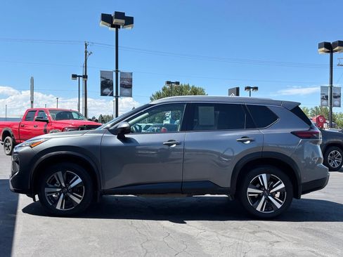 Used 2024 Nissan Rogue SL w/ SL Premium Package AWD/4WD image 8