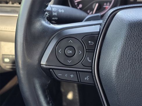 Used 2022 Toyota Camry SE image 23