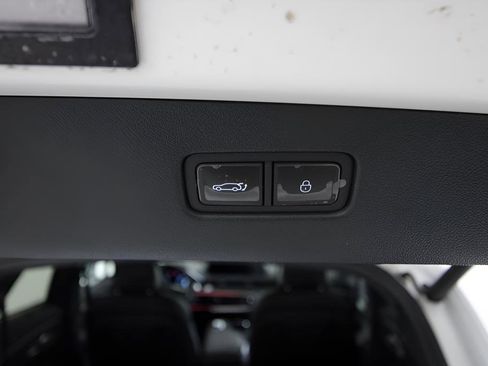 Used 2025 Genesis GV70 3.5T Sport w/ Sport Prestige Package image 33