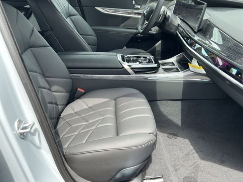 New 2025 BMW 740i xDrive w/ Executive Package AWD/4WD image 26
