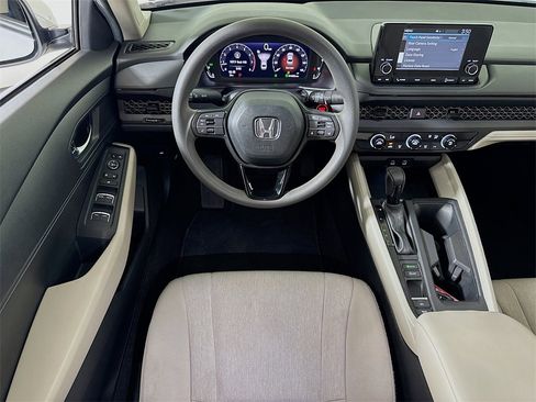 Used 2025 Honda Accord LX image 18