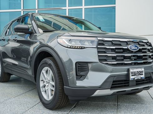New 2026 Ford Explorer Active image 1