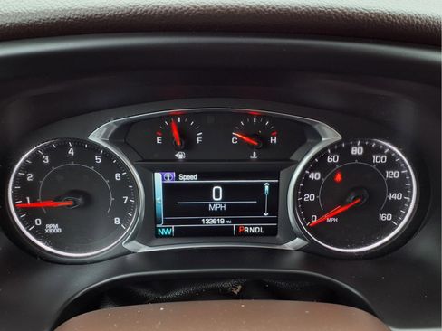 Used 2017 GMC Acadia SLT image 16