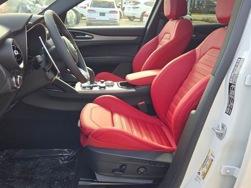 New 2025 Alfa Romeo Stelvio Sprint image 23
