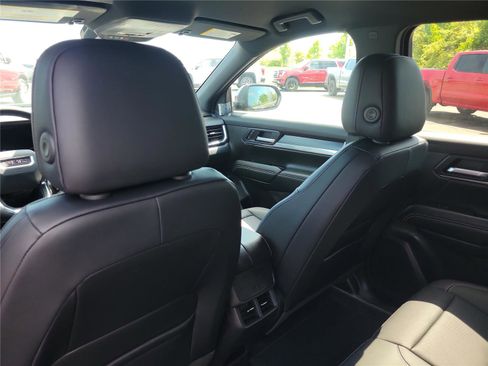 New 2026 GMC Terrain Elevation w/ Elevation Premium Package image 15