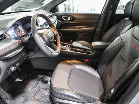 Used 2023 Jeep Compass Trailhawk image 17