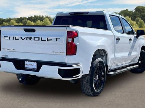 Used 2022 Chevrolet Silverado 1500 Custom image 9