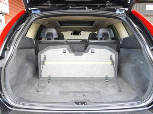 Used 2012 Volvo XC60 T6 AWD/4WD image 37