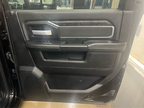 Used 2024 RAM 2500 Big Horn w/ Sport Appearance Package image 27