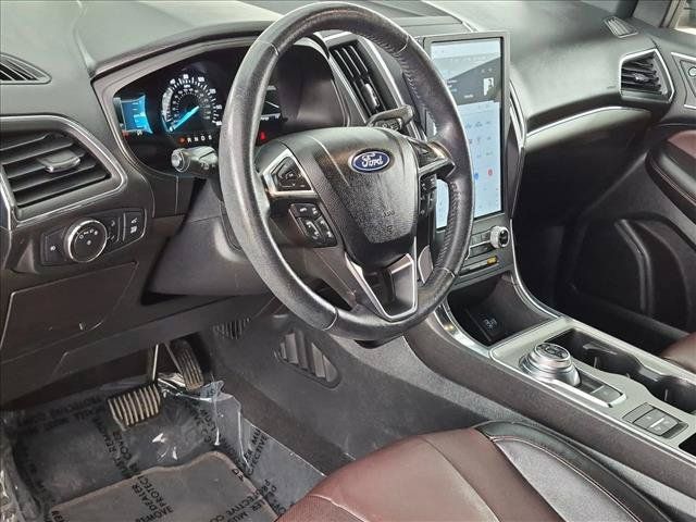 Used 2022 Ford Edge Titanium w/ Equipment Group 301A AWD/4WD image 10