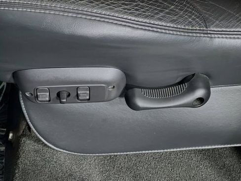 Used 2005 Dodge Ram 1500 Truck SRT10 image 12