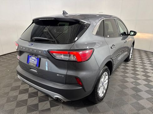 Used 2022 Ford Escape SE AWD/4WD image 9