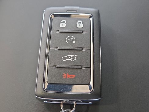 New 2025 Jeep Grand Cherokee Overland w/ Trailer Tow Package image 33