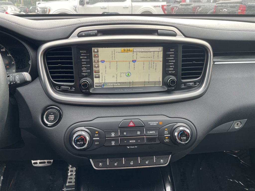 Used 2017 Kia Sorento SX FWD image 29