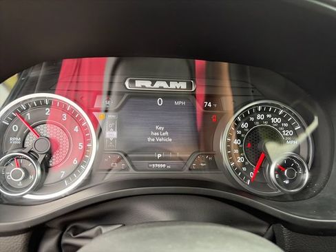 Used 2025 RAM 1500 Big Horn AWD/4WD image 15